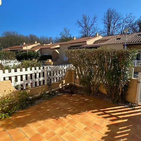 Prázdninový dům Pavillon Climatise Avec Piscine, Proche - Fr-1-732-46